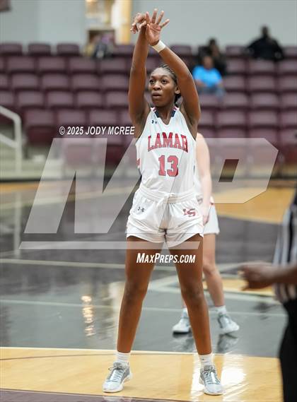 Thumbnail 3 in Lamar vs. Louisville photogallery.
