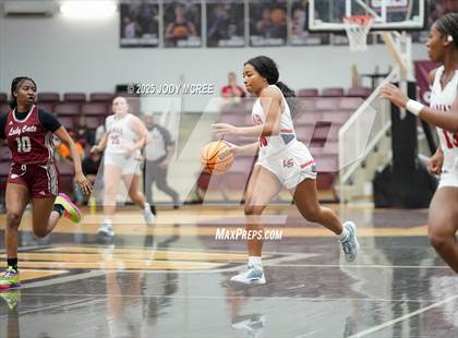Thumbnail 2 in Lamar vs. Louisville photogallery.