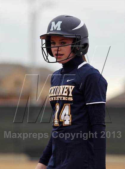 Thumbnail 2 in Waxahachie vs McKinney (Forney-North Forney Invitational) photogallery.