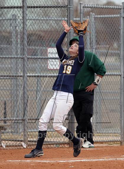 Thumbnail 3 in Waxahachie vs McKinney (Forney-North Forney Invitational) photogallery.