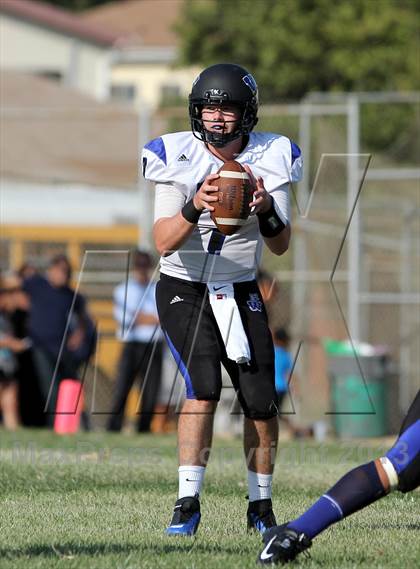 Thumbnail 2 in Windward vs. Hamilton photogallery.