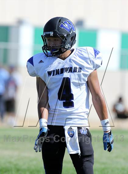 Thumbnail 2 in Windward vs. Hamilton photogallery.