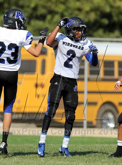 Thumbnail 3 in Windward vs. Hamilton photogallery.