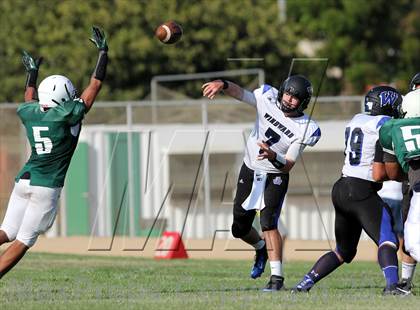 Thumbnail 1 in Windward vs. Hamilton photogallery.
