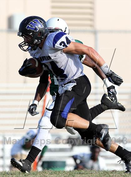 Thumbnail 2 in Windward vs. Hamilton photogallery.