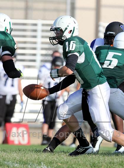 Thumbnail 2 in Windward vs. Hamilton photogallery.