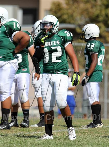 Thumbnail 2 in Windward vs. Hamilton photogallery.