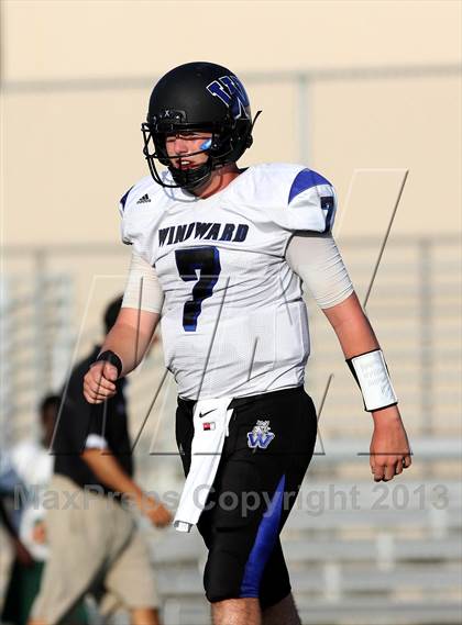 Thumbnail 1 in Windward vs. Hamilton photogallery.