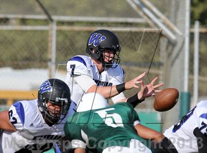 Thumbnail 2 in Windward vs. Hamilton photogallery.