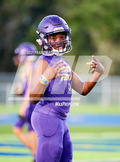 Thumbnail 1 in Hernando vs. Sumner (Kickoff Classic) photogallery.