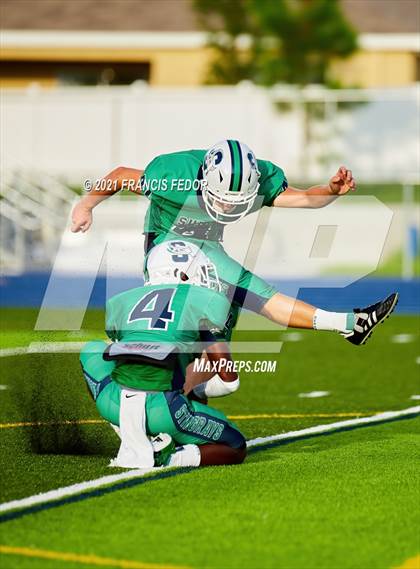 Thumbnail 2 in Hernando vs. Sumner (Kickoff Classic) photogallery.