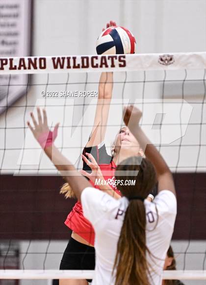 Thumbnail 2 in Coppell @ Plano photogallery.