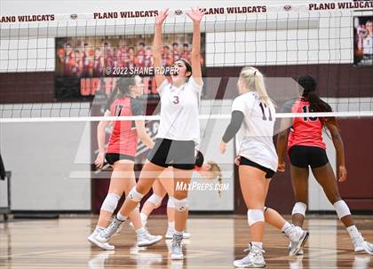 Thumbnail 2 in Coppell @ Plano photogallery.