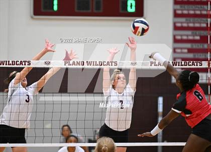 Thumbnail 2 in Coppell @ Plano photogallery.