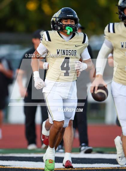 Thumbnail 1 in Miramonte @ Windsor photogallery.