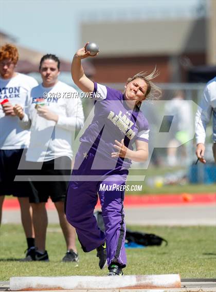Thumbnail 2 in UIL 5A & 6A Area 05/06 Track Meet photogallery.