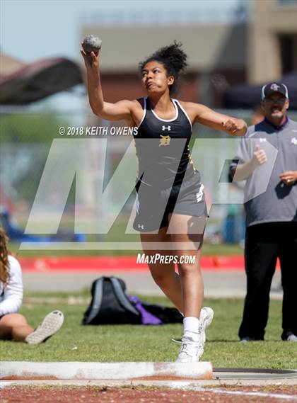 Thumbnail 1 in UIL 5A & 6A Area 05/06 Track Meet photogallery.