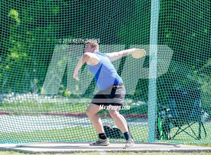 Thumbnail 2 in UIL 5A & 6A Area 05/06 Track Meet photogallery.