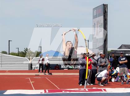Thumbnail 1 in UIL 5A & 6A Area 05/06 Track Meet photogallery.