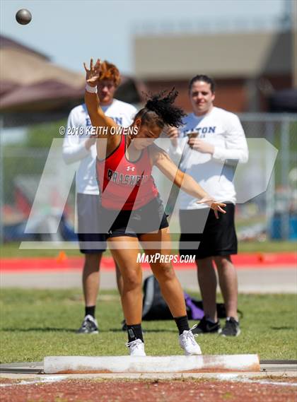 Thumbnail 3 in UIL 5A & 6A Area 05/06 Track Meet photogallery.