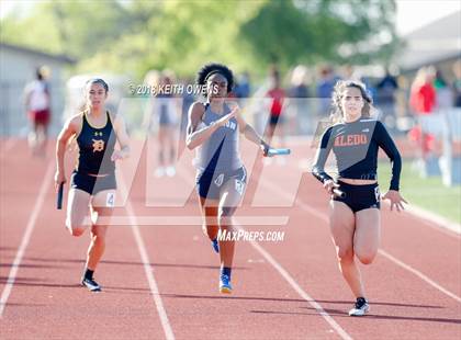 Thumbnail 1 in UIL 5A & 6A Area 05/06 Track Meet photogallery.