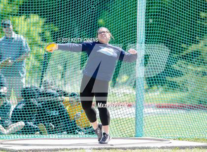 Thumbnail 2 in UIL 5A & 6A Area 05/06 Track Meet photogallery.