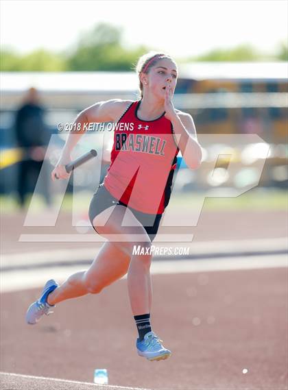 Thumbnail 3 in UIL 5A & 6A Area 05/06 Track Meet photogallery.