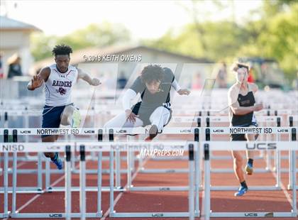Thumbnail 2 in UIL 5A & 6A Area 05/06 Track Meet photogallery.