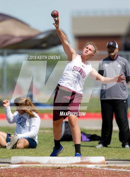 Thumbnail 2 in UIL 5A & 6A Area 05/06 Track Meet photogallery.