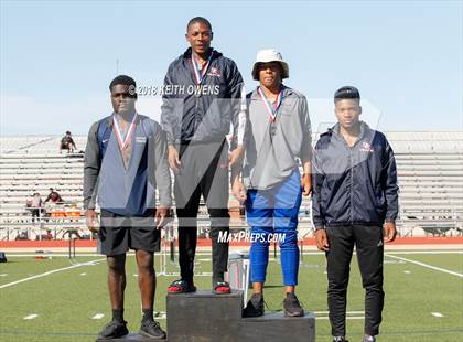 Thumbnail 1 in UIL 5A & 6A Area 05/06 Track Meet photogallery.