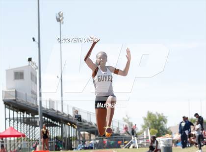 Thumbnail 2 in UIL 5A & 6A Area 05/06 Track Meet photogallery.