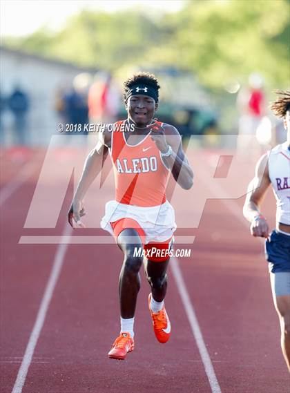 Thumbnail 2 in UIL 5A & 6A Area 05/06 Track Meet photogallery.