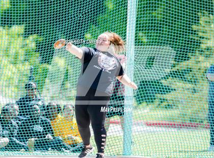 Thumbnail 2 in UIL 5A & 6A Area 05/06 Track Meet photogallery.