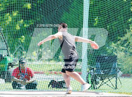 Thumbnail 2 in UIL 5A & 6A Area 05/06 Track Meet photogallery.