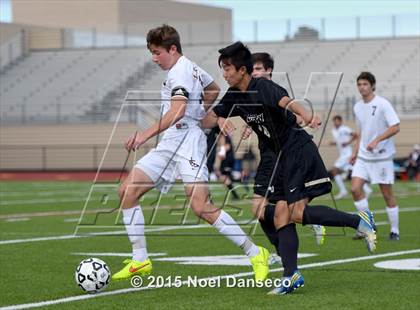 Thumbnail 3 in Archbishop Mitty vs. Saint Francis (CIF CCS D2 Quarterfinal) photogallery.