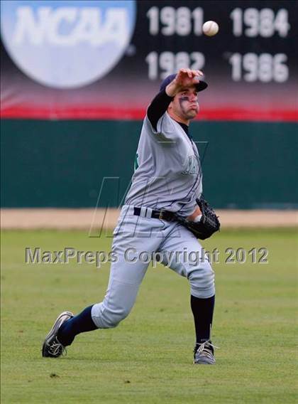 Thumbnail 2 in La Costa Canyon vs. Rancho Bernardo (CIF SDS D2 Final) photogallery.