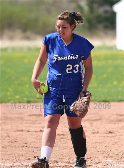 Thumbnail 3 in Frontier vs Pioneer (12th Depew Tournament) photogallery.