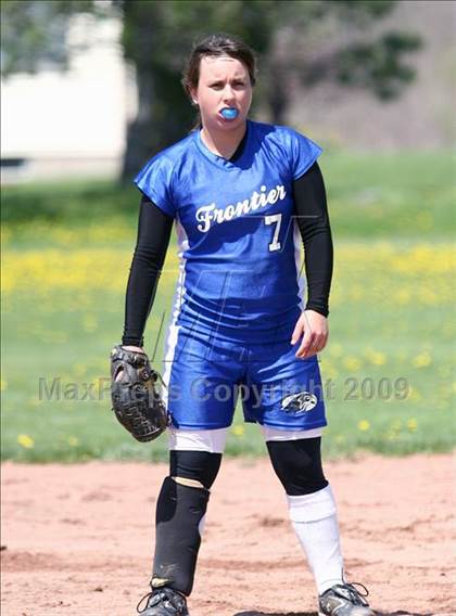 Thumbnail 1 in Frontier vs Pioneer (12th Depew Tournament) photogallery.