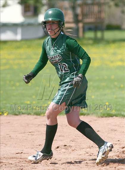 Thumbnail 3 in Frontier vs Pioneer (12th Depew Tournament) photogallery.