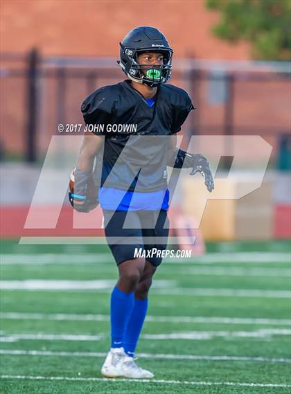 Thumbnail 1 in Alvin vs Shadow Creek photogallery.