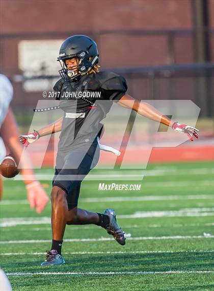 Thumbnail 3 in Alvin vs Shadow Creek photogallery.