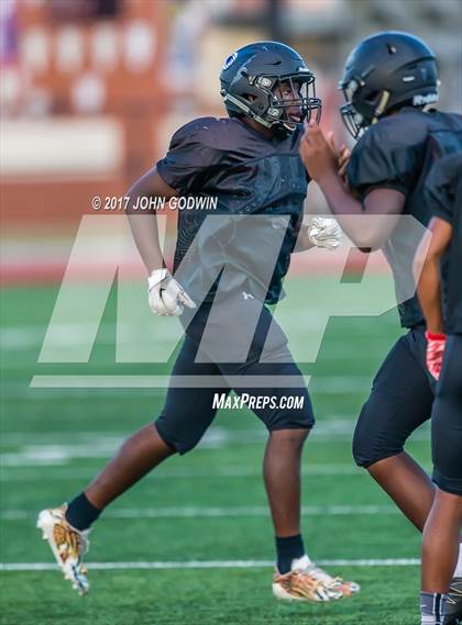 Thumbnail 2 in Alvin vs Shadow Creek photogallery.