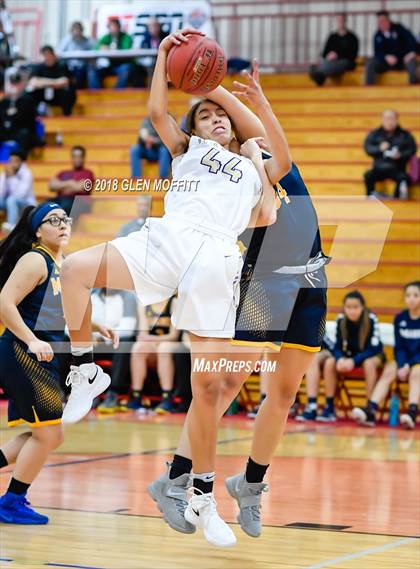 Thumbnail 3 in Lake Stevens vs. Mariner photogallery.