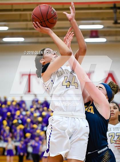 Thumbnail 3 in Lake Stevens vs. Mariner photogallery.