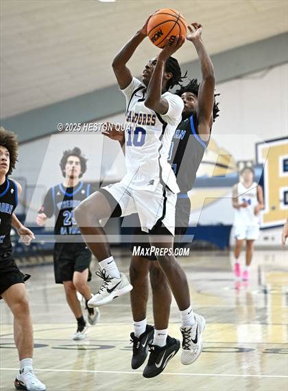 Thumbnail 2 in Wiseburn- Da Vinci vs. La Mirada (Bosco Classic) photogallery.