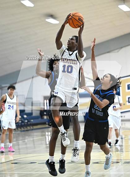 Thumbnail 2 in Wiseburn- Da Vinci vs. La Mirada (Bosco Classic) photogallery.