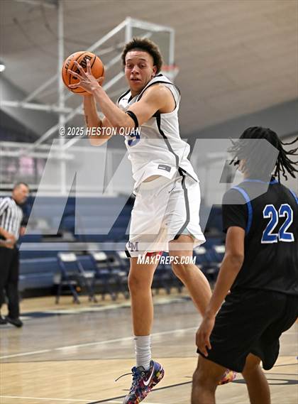 Thumbnail 2 in Wiseburn- Da Vinci vs. La Mirada (Bosco Classic) photogallery.