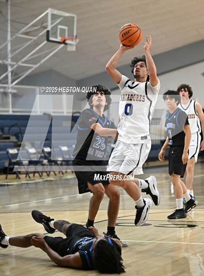 Thumbnail 3 in Wiseburn- Da Vinci vs. La Mirada (Bosco Classic) photogallery.