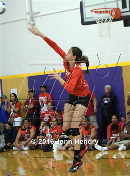 Thumbnail 2 in Santa Margarita vs. Kahuku (Durango Fall Classic) photogallery.