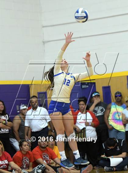 Thumbnail 2 in Santa Margarita vs. Kahuku (Durango Fall Classic) photogallery.